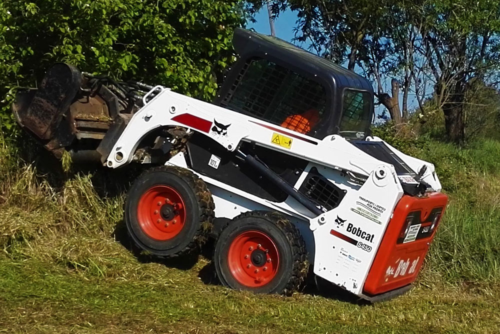 10transports-y-excavaciones-pou-padros-en-llica---barcelona